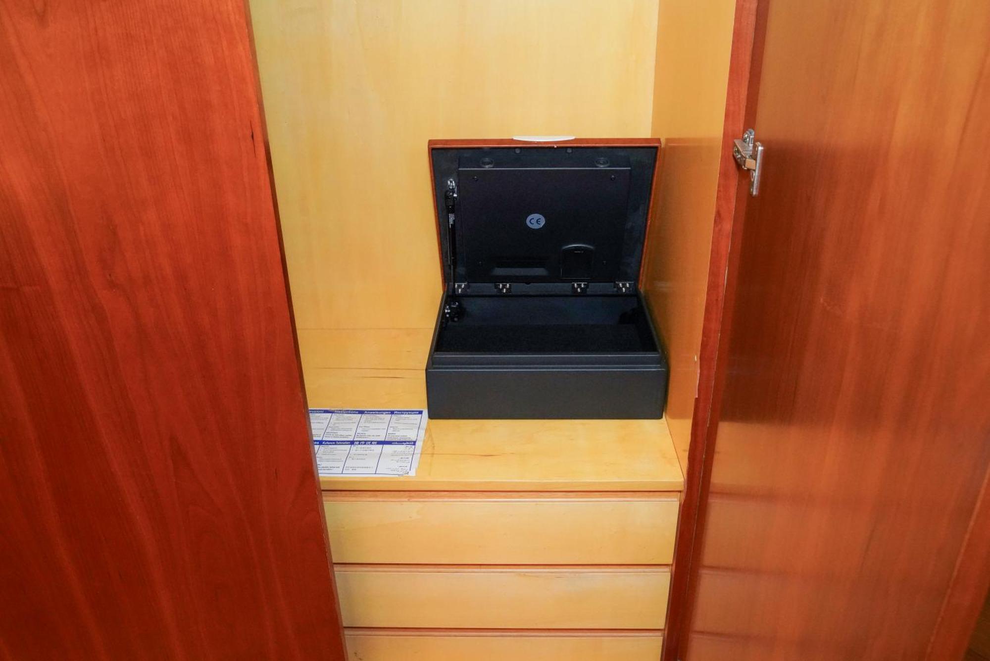 Karisma Suites Roma Esterno foto