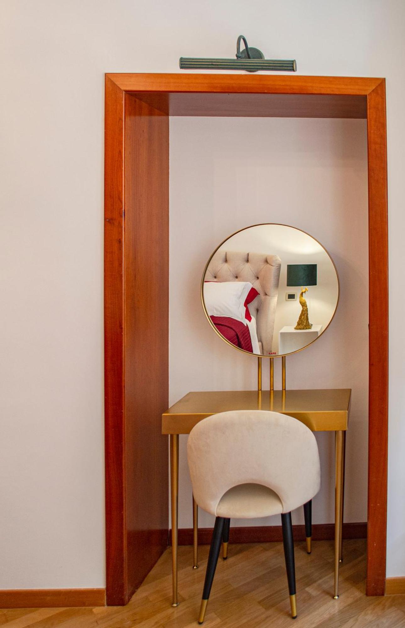 Karisma Suites Roma Esterno foto