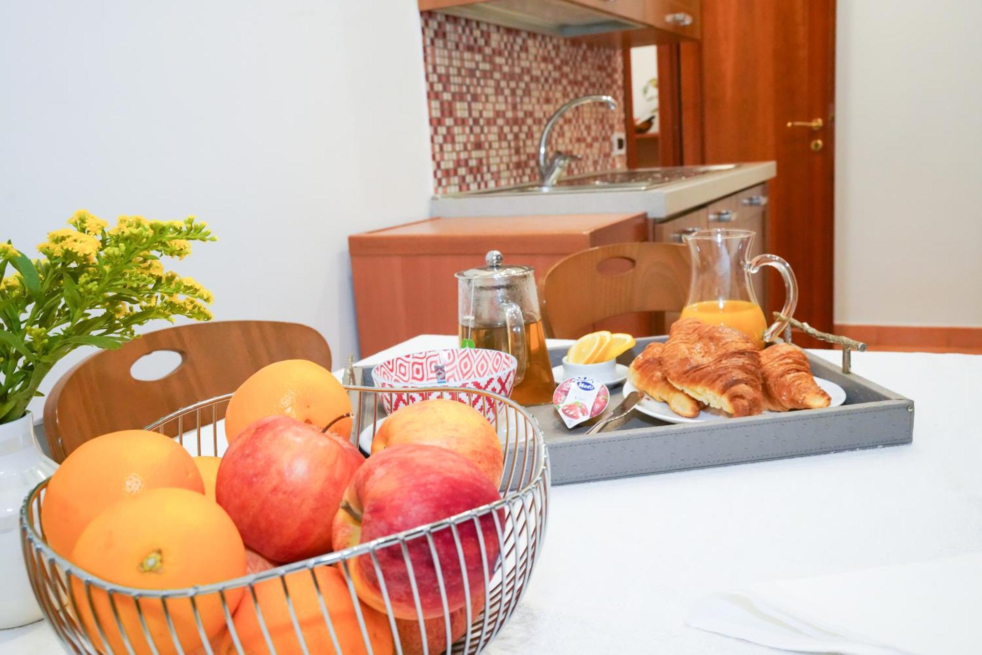 Karisma Suites Roma Esterno foto